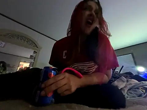 Snapshot of IvanaPlenty chatting on September 2025 05:54:01 AM IvanaPlenty online show from September 2025 05:54:01 AM