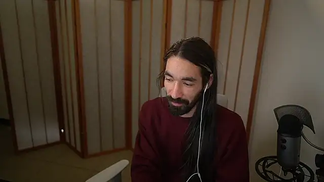 Snapshot of Your_Ice_cream chatting on November 2025 02:28:01 PM Your Ice cream online show from November 2025 02:28:01 PM