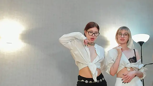 Snapshot of lina_x_x chatting on March 2025 10:45:01 AM lina x x online show from March 2025 10:45:01 AM