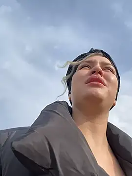 KikiWatson online show from March 2025 07:15:01 AM