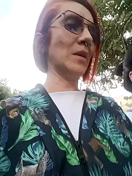 your red rose  online show from January 2025 10:42:01 PM