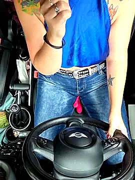 thatonespicychick online show from October 2025 02:25:01 PM