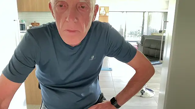 Snapshot of angie-puttana chatting on December 2025 10:26:02 PM angie-puttana online show from December 2025 10:26:02 PM