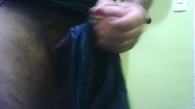 Snapshot of loganwolverine02 chatting on November 2025 01:35:02 PM loganwolverine02 online show from November 2025 01:35:02 PM