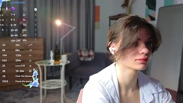 Snapshot of MimiLoll chatting on March 2025 07:06:02 PM MimiLoll online show from March 2025 07:06:02 PM