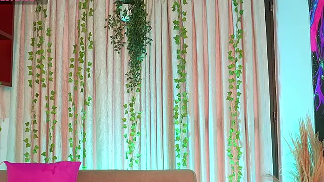 HannaRhodes online show from February 2026 03:23:02 PM