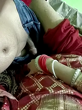 Snapshot of QUEEN-X-CPL chatting on December 2024 08:07:02 PM QUEEN-X-CPL online show from December 2024 08:07:02 PM