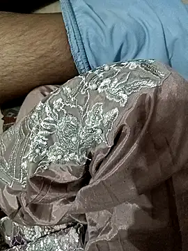 Snapshot of QUEEN-X-CPL chatting on October 2025 05:53:02 PM QUEEN-X-CPL online show from October 2025 05:53:02 PM