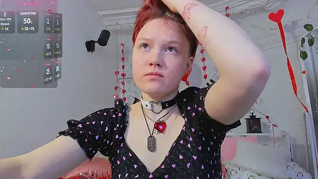 DreamyLuna online show from February 2025 08:36:01 PM