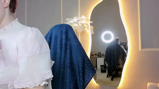 DreamyLuna online show from March 2025 08:43:02 PM