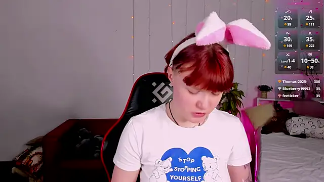 DreamyLuna online show from March 2025 03:34:01 AM