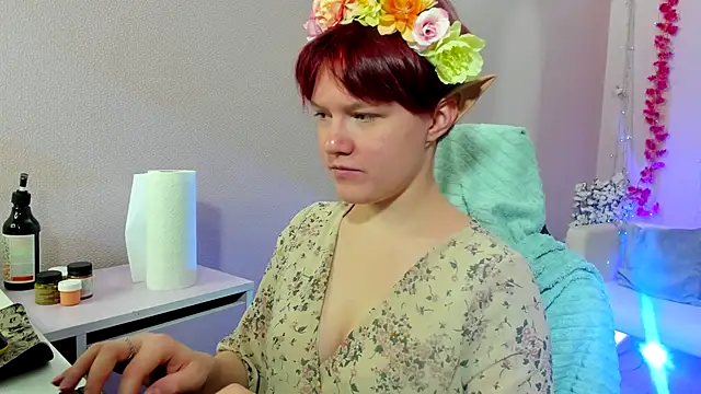 DreamyLuna online show from October 2025 08:28:01 PM