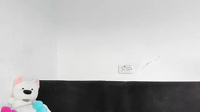 Snapshot of salome_daniel chatting on June 2026 05:14:01 PM salome daniel online show from June 2026 05:14:01 PM