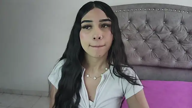 Nesuko kamado  online show from October 2025 05:22:02 PM