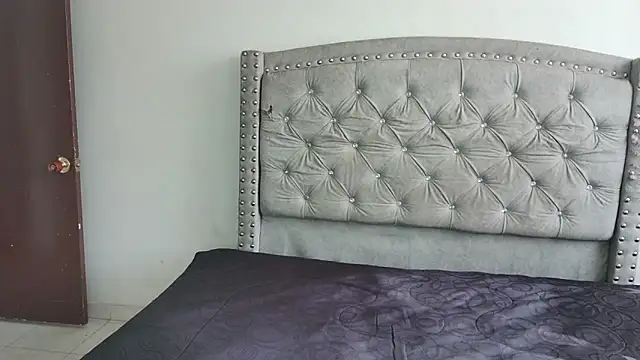 Nesuko kamado  online show from December 2025 04:12:02 PM