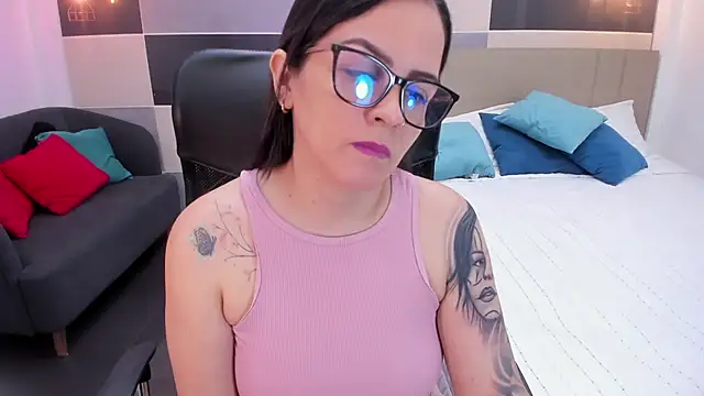 Zara Jackson online show from November 2025 12:49:02 PM