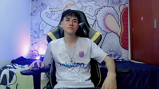 Snapshot of johnny_cagee chatting on December 2024 04:40:01 AM johnny cagee online show from December 2024 04:40:01 AM