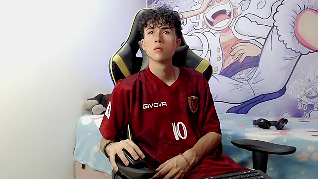 Snapshot of johnny_cagee chatting on December 2024 07:17:01 AM johnny cagee online show from December 2024 07:17:01 AM