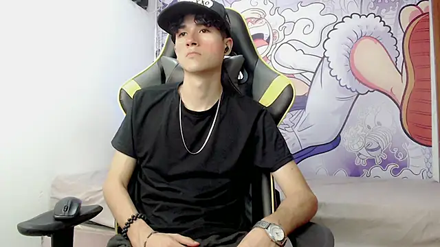 Snapshot of johnny_cagee chatting on January 2025 06:38:01 AM johnny cagee online show from January 2025 06:38:01 AM