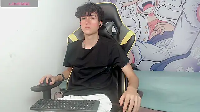 Snapshot of johnny_cagee chatting on February 2025 07:26:01 AM johnny cagee online show from February 2025 07:26:01 AM