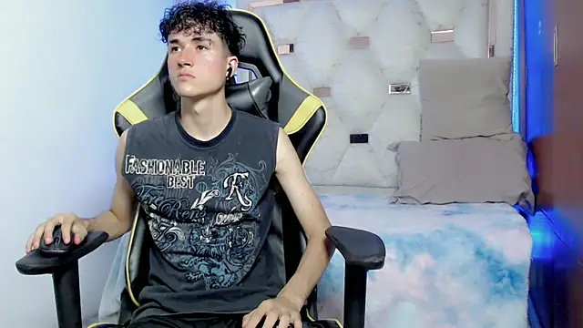 Snapshot of johnny_cagee chatting on October 2025 05:11:02 AM johnny cagee online show from October 2025 05:11:02 AM