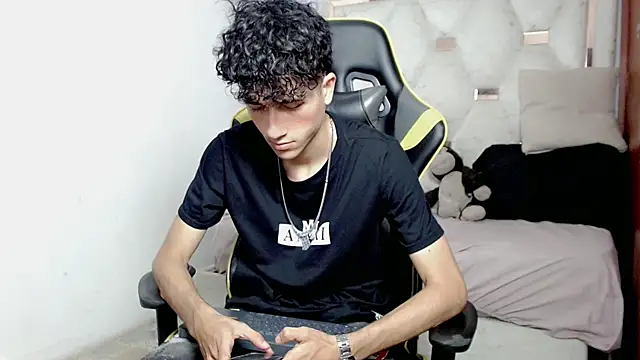 johnny cagee online show from January 2026 04:14:01 AM