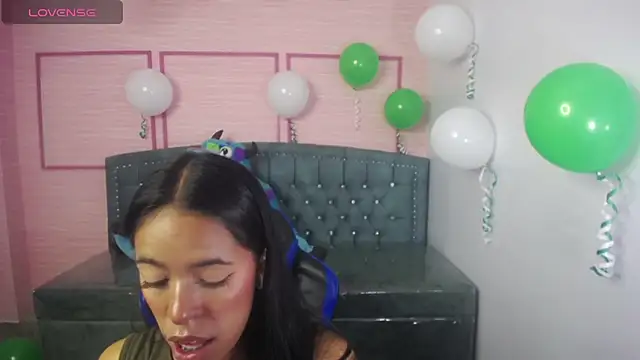 Snapshot of stephania_t chatting on March 2025 10:49:02 AM stephania t online show from March 2025 10:49:02 AM