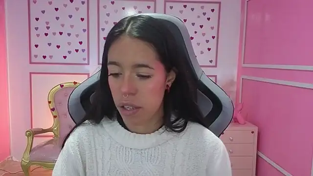 Snapshot of stephania_t chatting on September 2025 11:34:01 AM stephania t online show from September 2025 11:34:01 AM