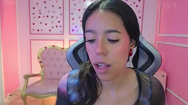 Snapshot of stephania_t chatting on September 2025 11:33:01 AM stephania t online show from September 2025 11:33:01 AM