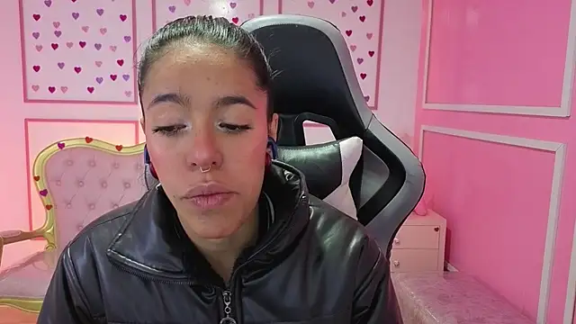 Snapshot of stephania_t chatting on September 2025 11:36:02 AM stephania t online show from September 2025 11:36:02 AM