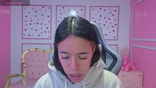 Snapshot of stephania_t chatting on October 2025 11:29:01 AM stephania t online show from October 2025 11:29:01 AM