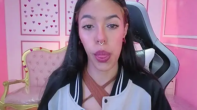 Snapshot of stephania_t chatting on October 2025 12:35:02 PM stephania t online show from October 2025 12:35:02 PM