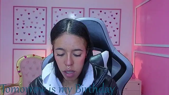 Snapshot of stephania_t chatting on October 2025 11:43:01 AM stephania t online show from October 2025 11:43:01 AM