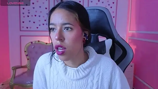 Snapshot of stephania_t chatting on October 2025 11:57:02 AM stephania t online show from October 2025 11:57:02 AM