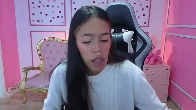 Snapshot of stephania_t chatting on October 2025 12:28:01 PM stephania t online show from October 2025 12:28:01 PM