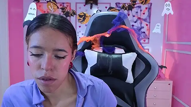 Snapshot of stephania_t chatting on October 2025 11:47:02 AM stephania t online show from October 2025 11:47:02 AM