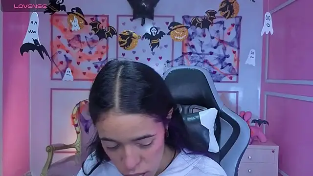 Snapshot of stephania_t chatting on October 2025 11:44:02 AM stephania t online show from October 2025 11:44:02 AM