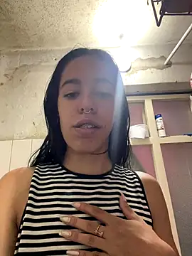 Snapshot of stephania_t chatting on November 2025 07:59:02 PM stephania t online show from November 2025 07:59:02 PM