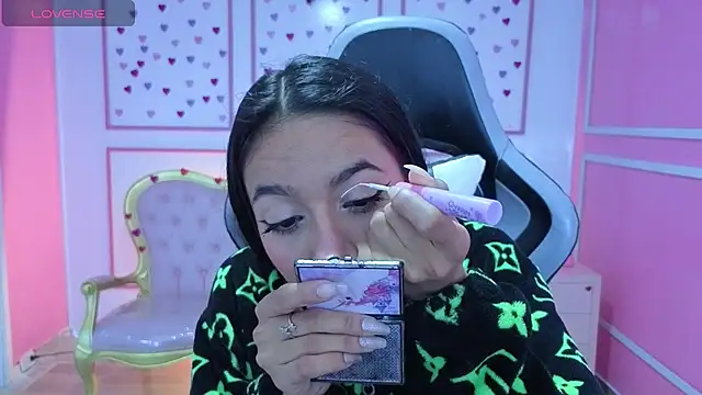 Snapshot of stephania_t chatting on November 2025 11:44:02 AM stephania t online show from November 2025 11:44:02 AM