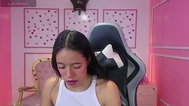 Snapshot of stephania_t chatting on November 2025 11:54:01 AM stephania t online show from November 2025 11:54:01 AM