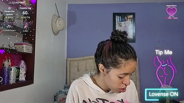 Snapshot of stephania_t chatting on May 2026 04:34:02 PM stephania t online show from May 2026 04:34:02 PM