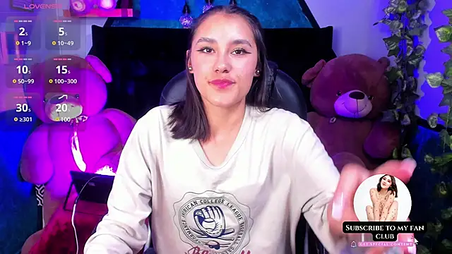 Snapshot of _Sophie__miller chatting on February 2025 07:44:02 PM Sophie miller online show from February 2025 07:44:02 PM