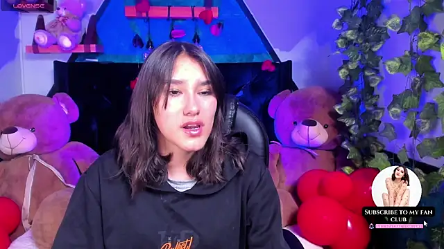 Snapshot of _Sophie__miller chatting on February 2025 08:14:02 PM Sophie miller online show from February 2025 08:14:02 PM