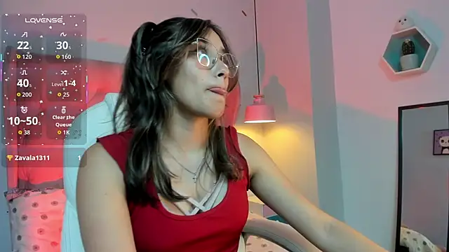 Snapshot of _Sophie__miller chatting on December 2025 08:04:02 PM Sophie miller online show from December 2025 08:04:02 PM