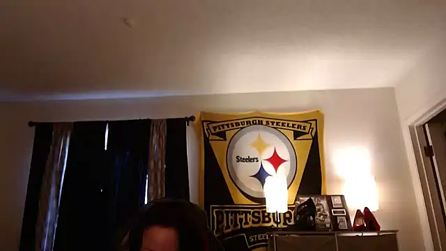 Snapshot of Nikkimastersgirl1091 chatting on February 2025 06:29:02 PM Nikkimastersgirl1091 online show from February 2025 06:29:02 PM