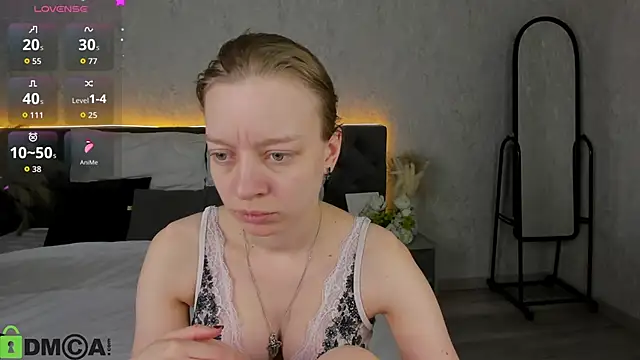 Michelle Blond online show from February 2026 08:51:01 AM