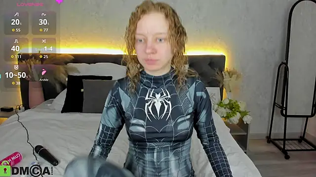 Michelle Blond online show from February 2026 09:09:02 AM