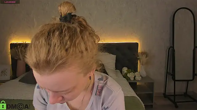 Michelle Blond online show from March 2026 09:26:01 AM