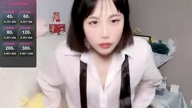 Snapshot of LaoSHI-999 chatting on January 2025 10:40:01 PM LaoSHI-999 online show from January 2025 10:40:01 PM