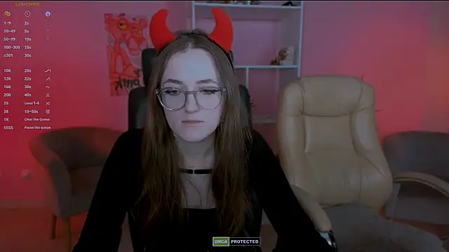 luna berryy online show from February 2025 11:28:02 PM